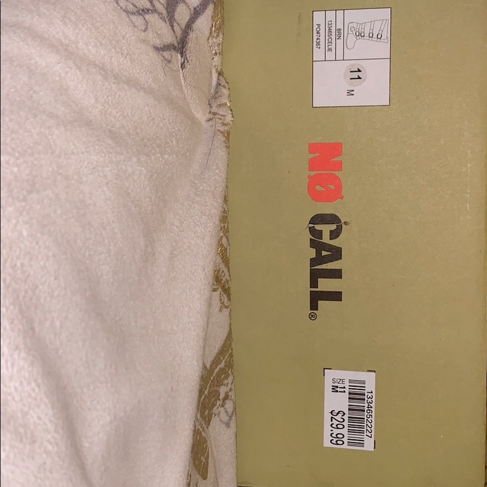 Brown Women’s fall and winter boots